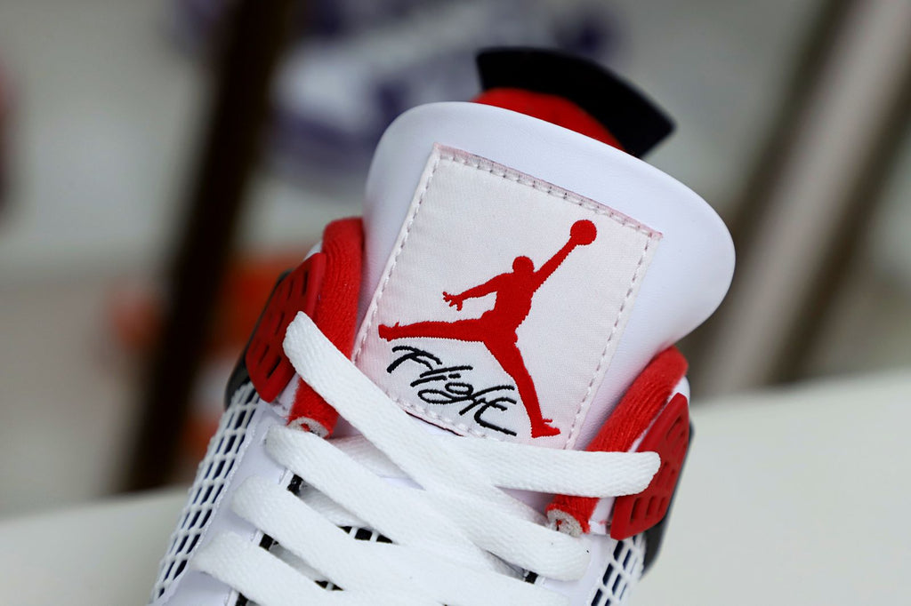 Air Jordan 4 Retro Fire Red  (2012)