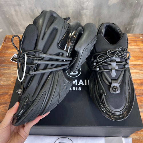 Balmain Unicorn Low Black  (UA)