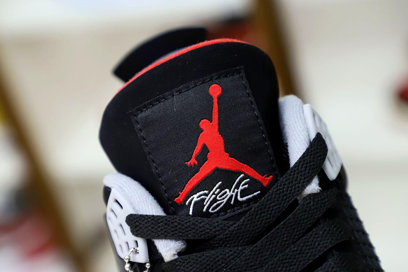 Air Jordan 4 Retro Bred