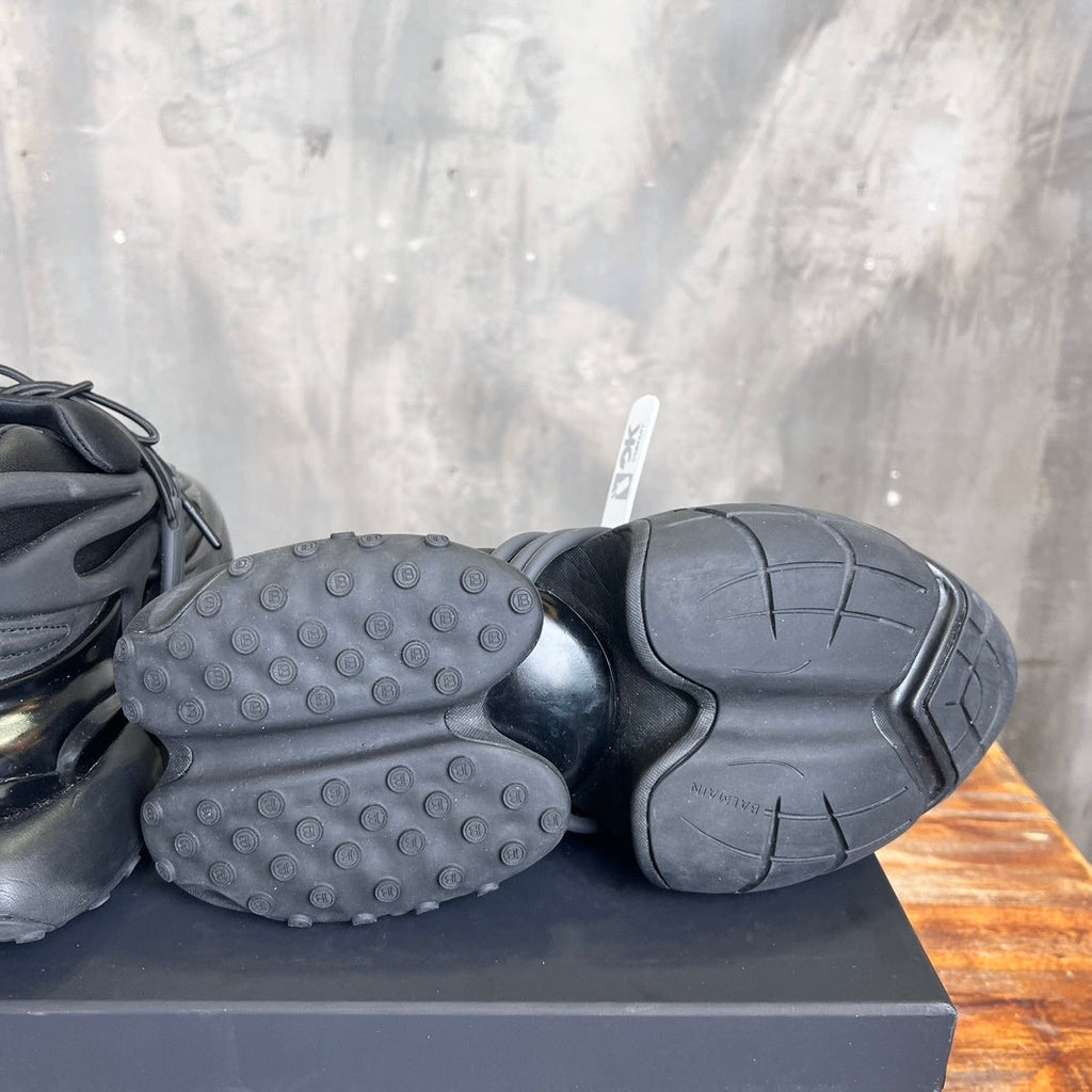 Balmain Unicorn Low Black  (UA)