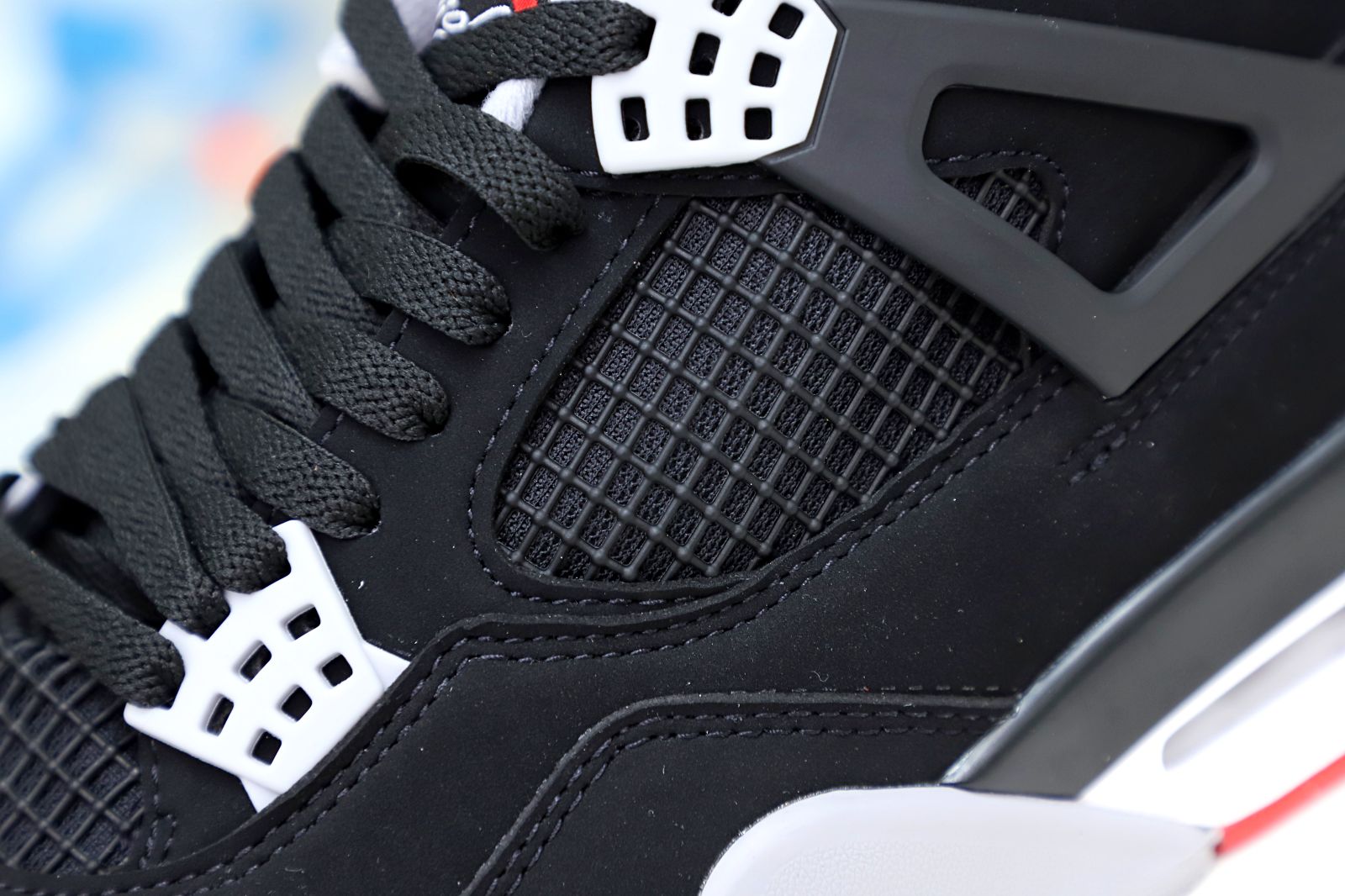 Air Jordan 4 Retro Bred