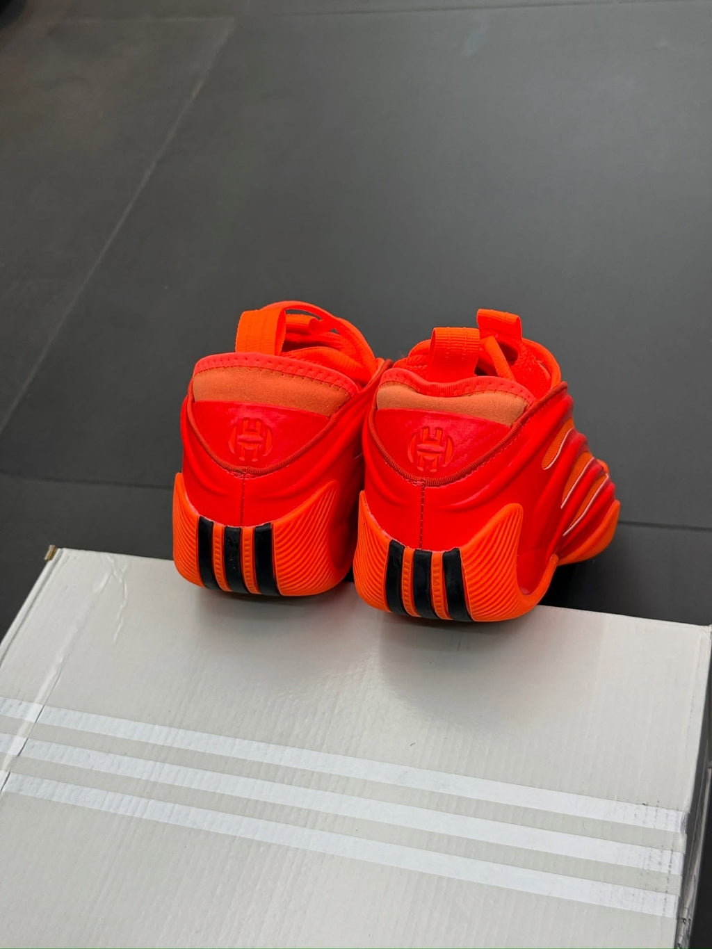 Adidas Harden Vol. 9 "Dynamo"(UA)