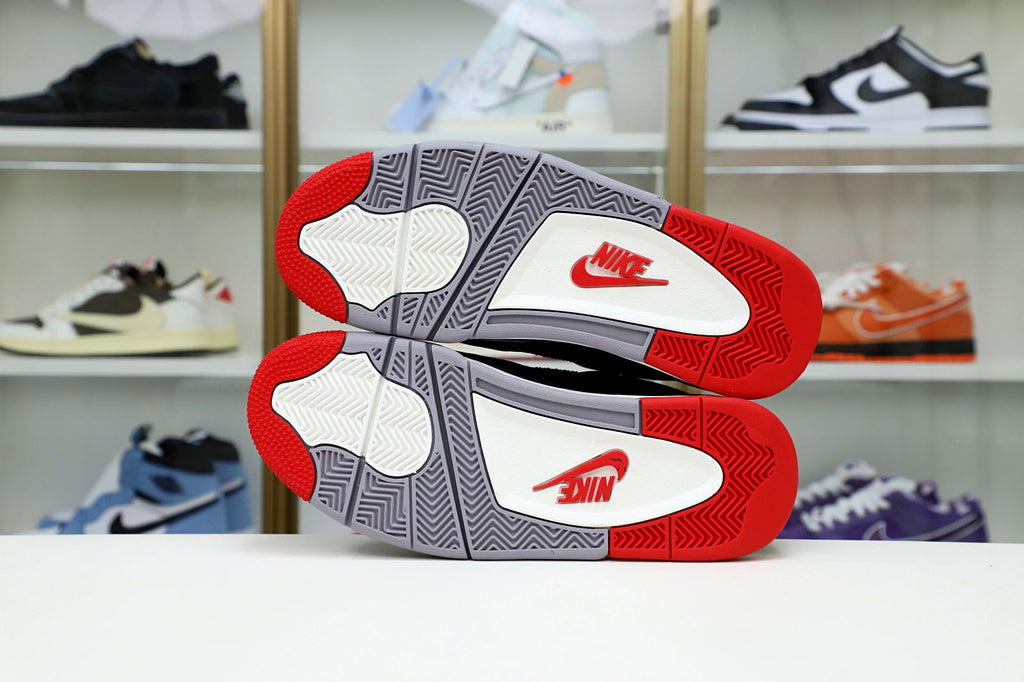 Air Jordan 4 Retro Bred