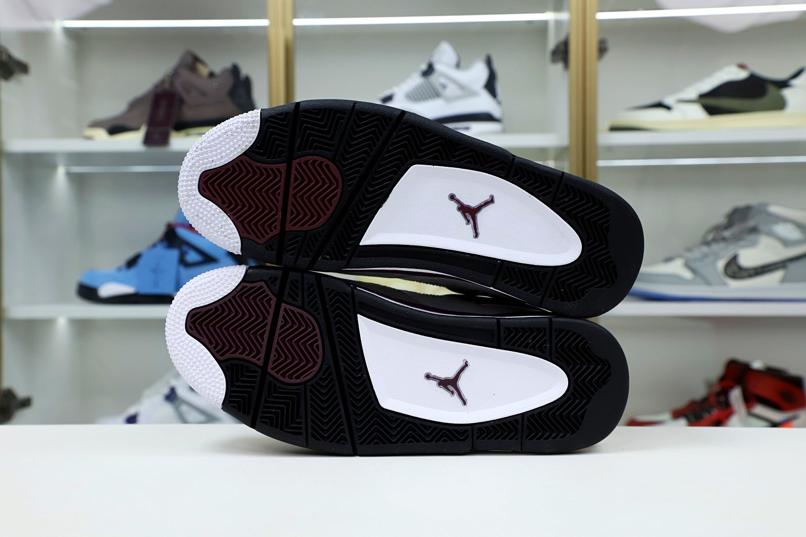 Air Jordan 4 Retro x Paris Saint Germain