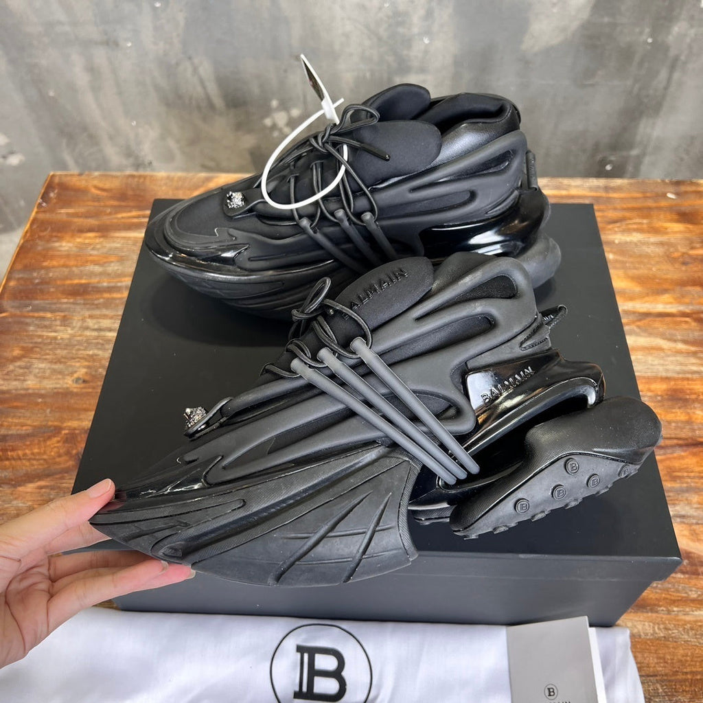 Balmain Unicorn Low Black  (UA)