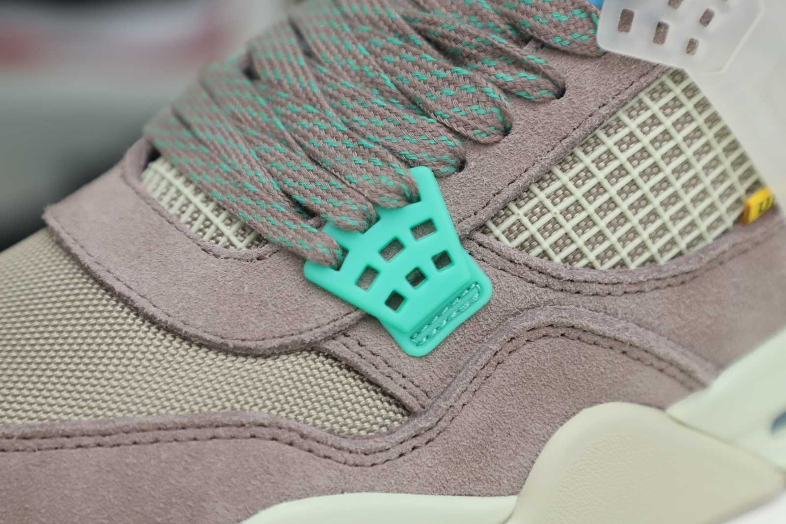 Union LA x Air Jordan 4 Retro Taupe Haze 2021