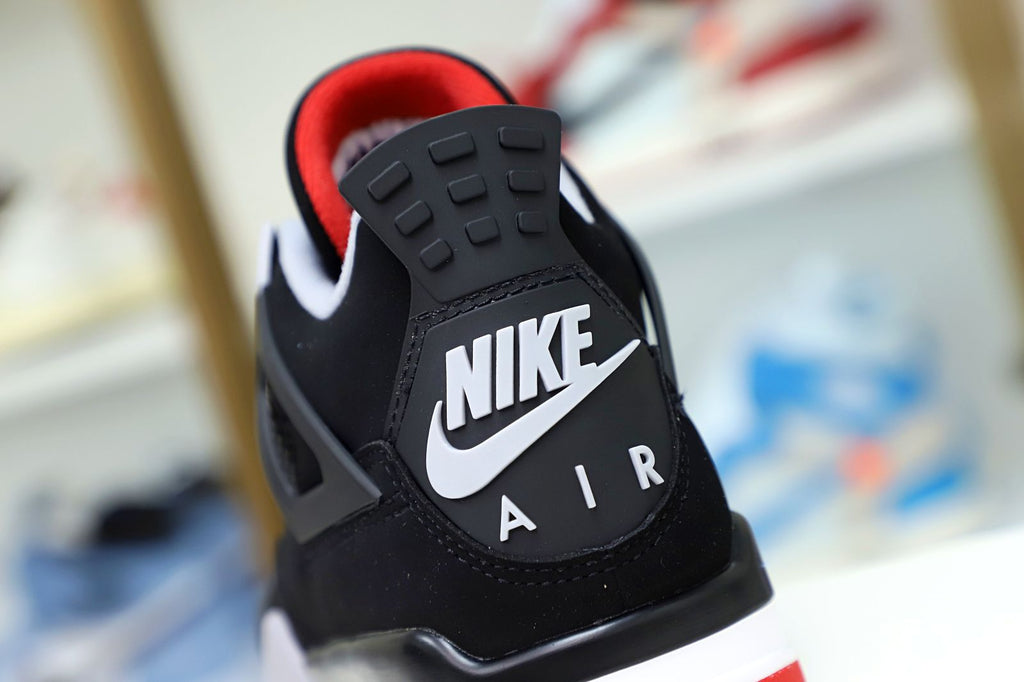 Air Jordan 4 Retro Bred