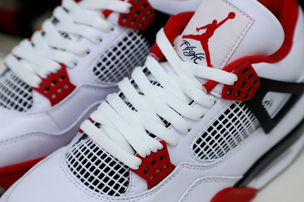 Air Jordan 4 Retro Fire Red  (2012)