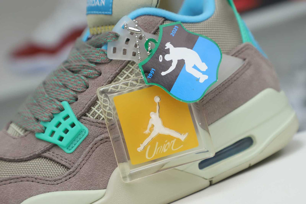 Union LA x Air Jordan 4 Retro Taupe Haze 2021