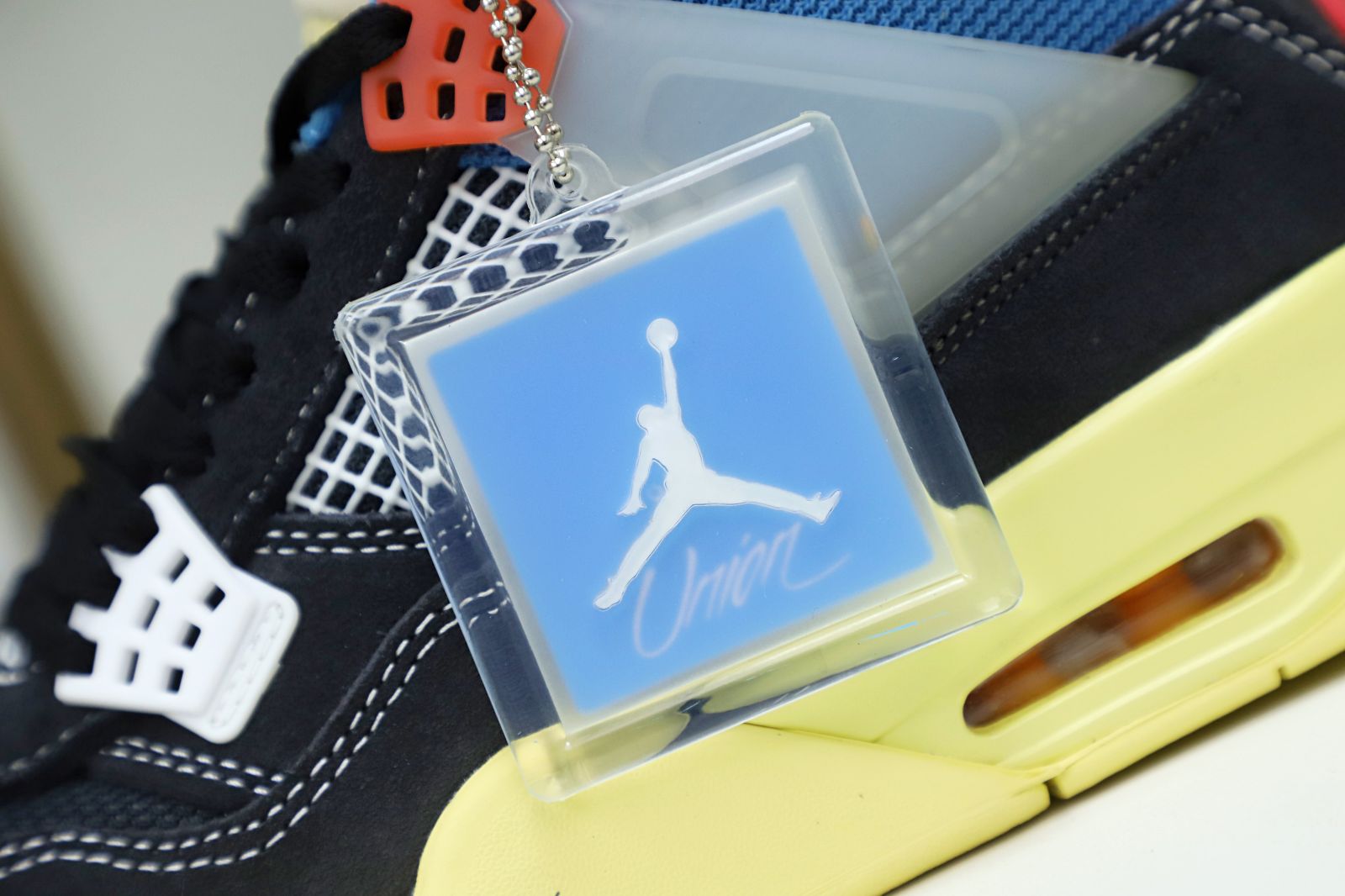 UNION LA x Air Jordan 4 “Off-Noir”