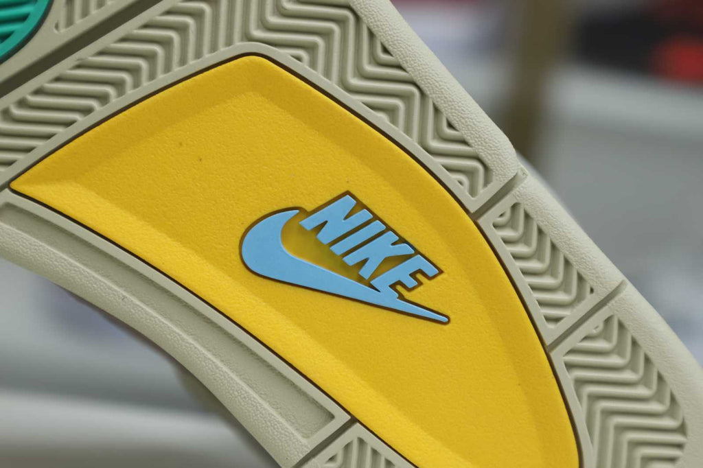 Union LA x Air Jordan 4 Retro Taupe Haze 2021