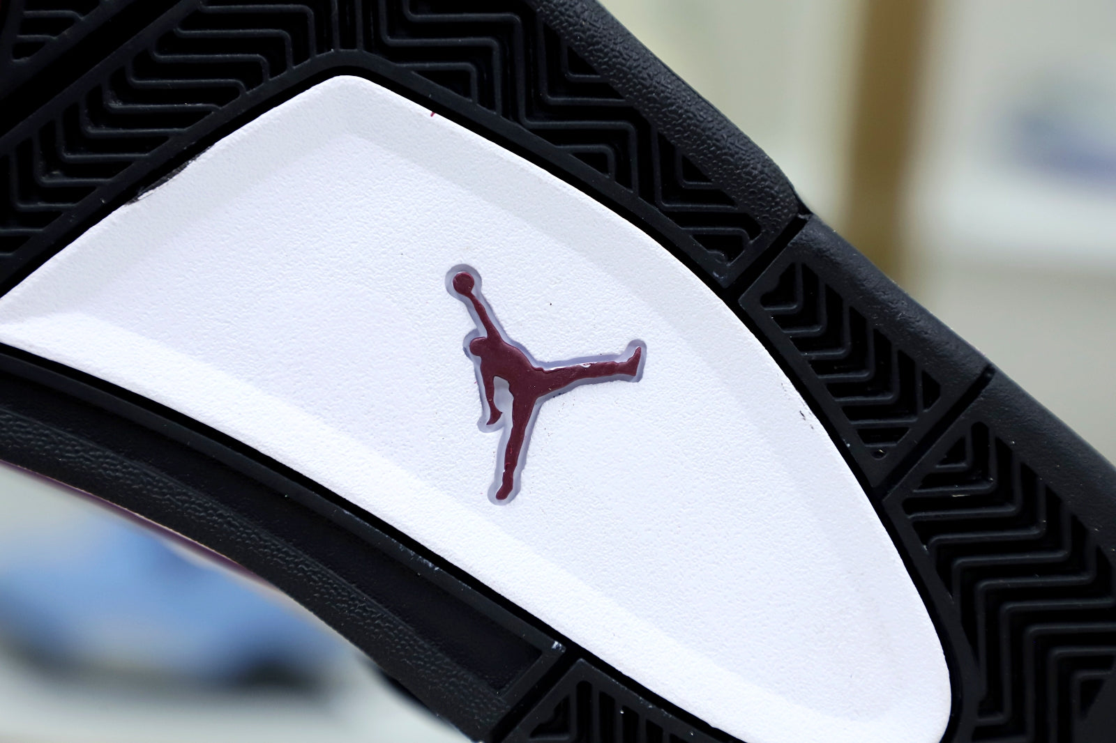 Air Jordan 4 Retro x Paris Saint Germain