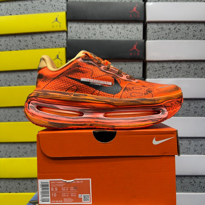 Nike Melitta Baumeister X Wmns Vomero Premium Total Orange (UA)