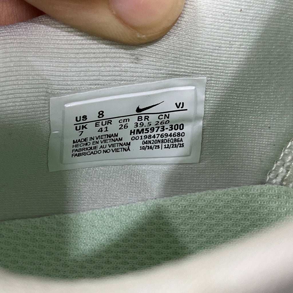 Nike Wmns Vomero Premium Barely Green (UA)