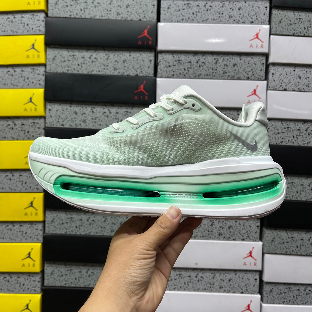 Nike Wmns Vomero Premium Barely Green (UA)