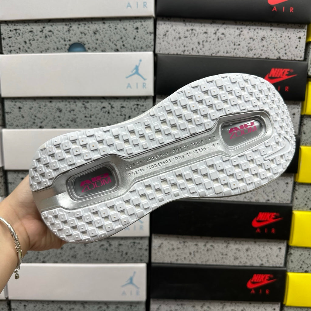 Nike Vomero Premium /Wmns Flor De Lis (UA)