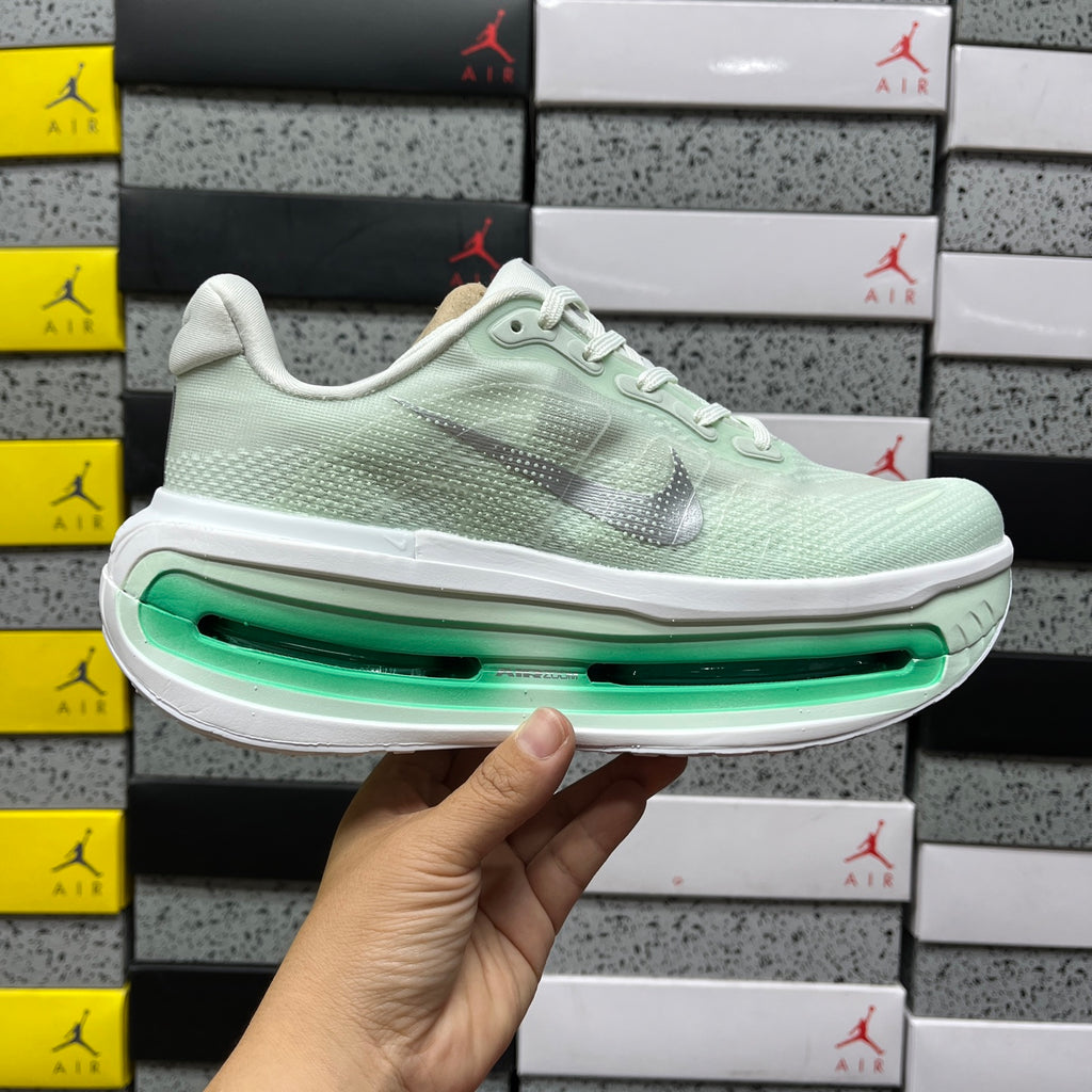 Nike Wmns Vomero Premium Barely Green (UA)