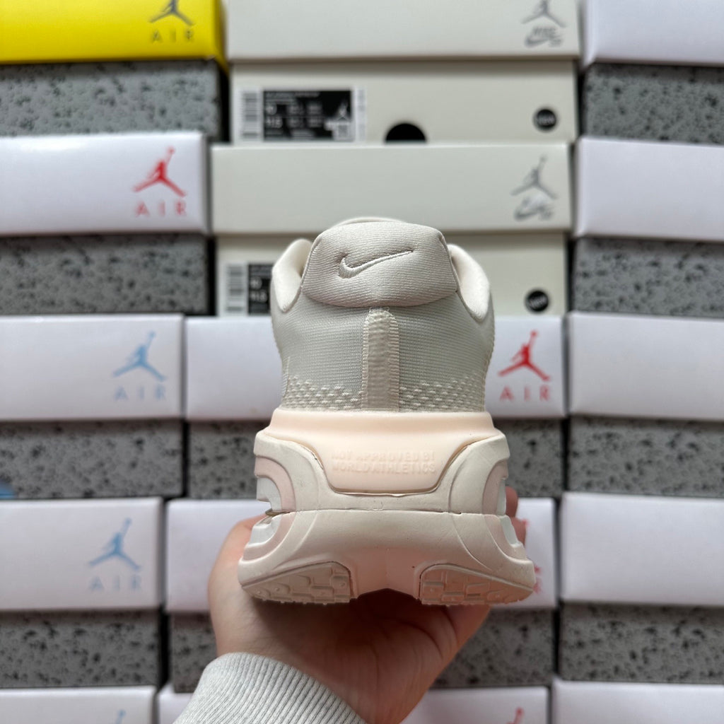 Nike Wmns Vomero Premium Chalk (UA)