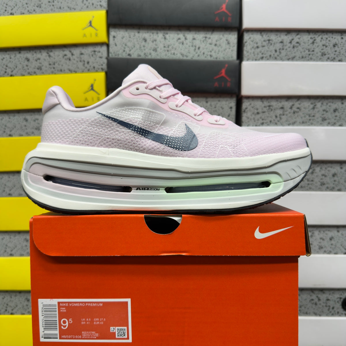 Nike Wmns Vomero Premium “Pearl Pink” (UA)
