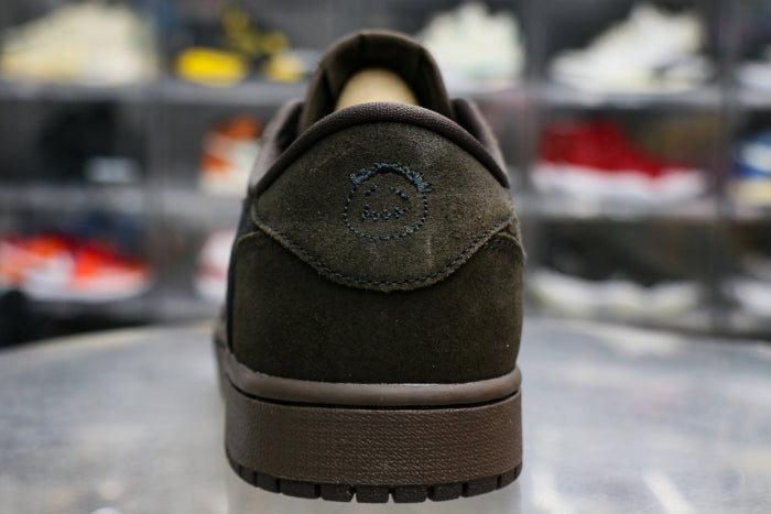 Travis Scott x Air Jordan 1 Low OG “Velvet Brown”