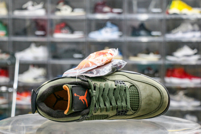 Air Jordan 4 Retro 'Undefeated' 2005