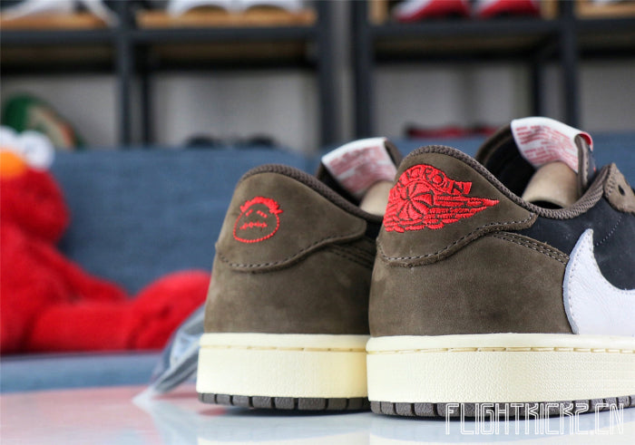 Travis Scott x Air Jordan 1 Low 'Cactus Jack