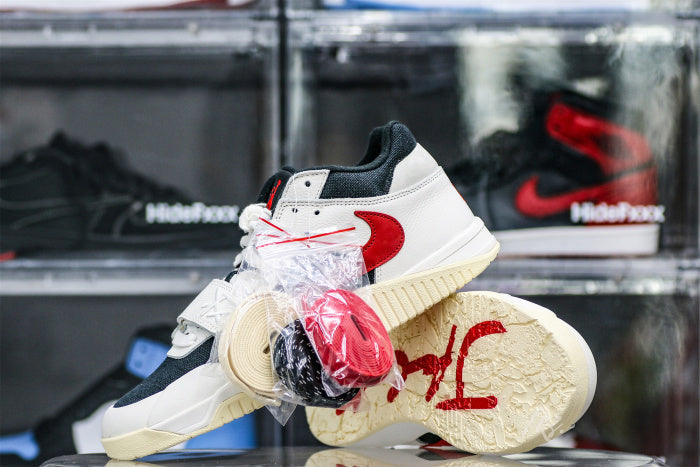 Travis Scott x Air Jordan Jumpman Jack University Red