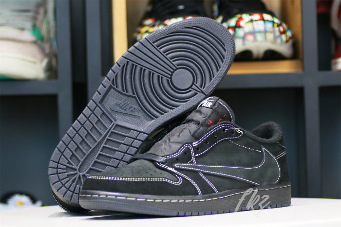 Travis Scott x Nike Air Jordan 1 Low OG “Black/Phantom”