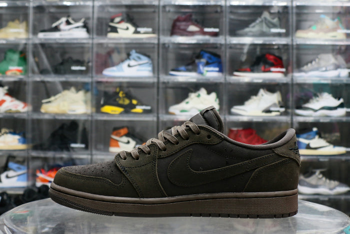Travis Scott x Air Jordan 1 Low OG “Velvet Brown”