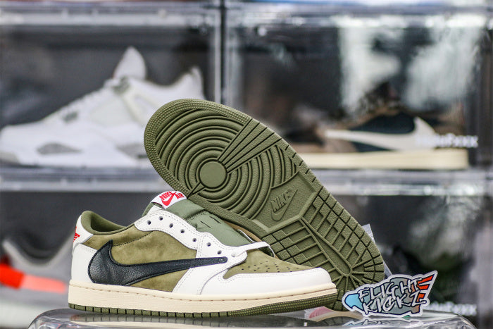 Travis Scott x Air Jordan 1 'Oliva Médio'