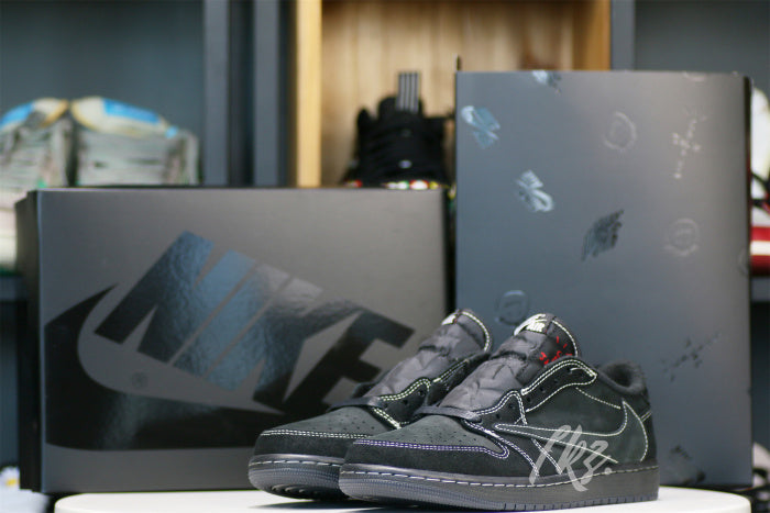Travis Scott x Nike Air Jordan 1 Low OG “Black/Phantom”