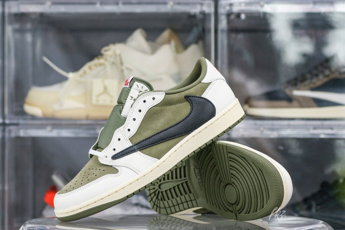 Travis Scott x Air Jordan 1 'Oliva Médio'