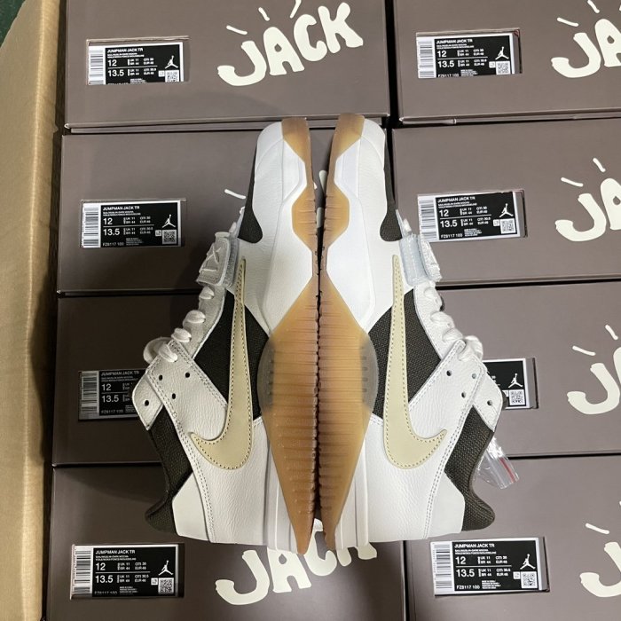 Travis Scott x Air Jordan Jumpman Jack TR Sail