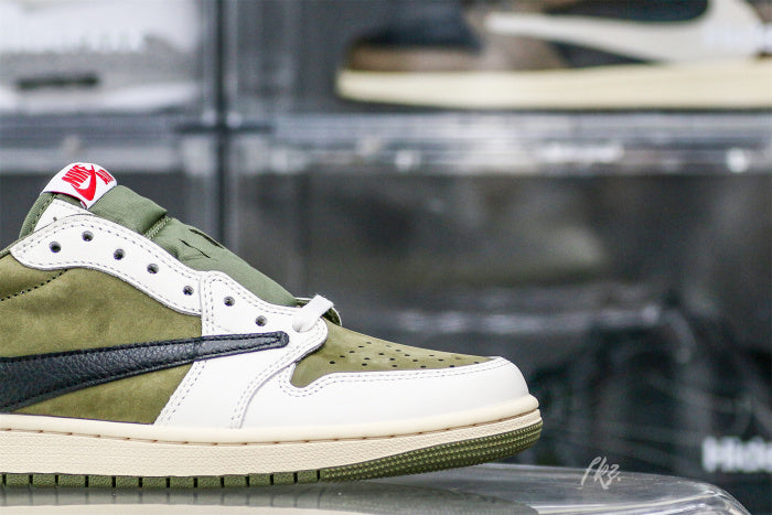 Travis Scott x Air Jordan 1 'Oliva Médio'