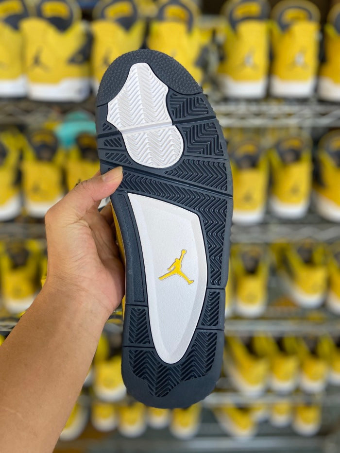Air Jordan 4 Retro Lightning