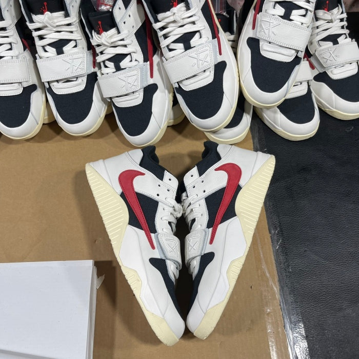 Travis Scott x Air Jordan Jumpman Jack University Red