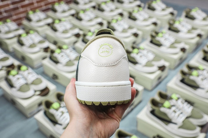 Travis Scott x Air Jordan 1 Low Golf Neutral Olive