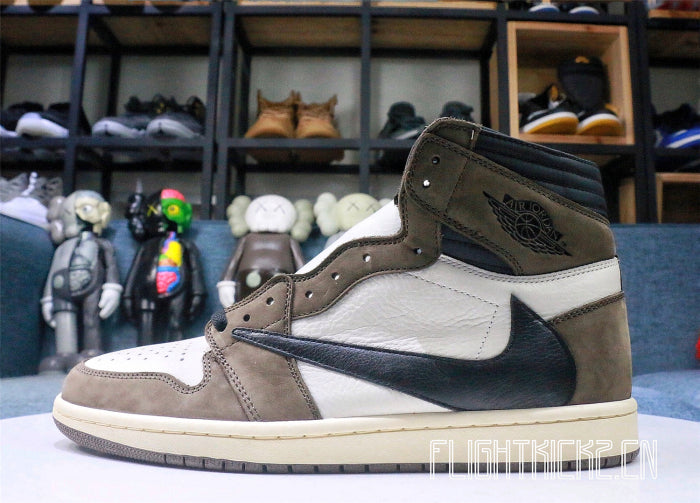 Travis Scott x Air Jordan 1 Retro High Dark Mocha
