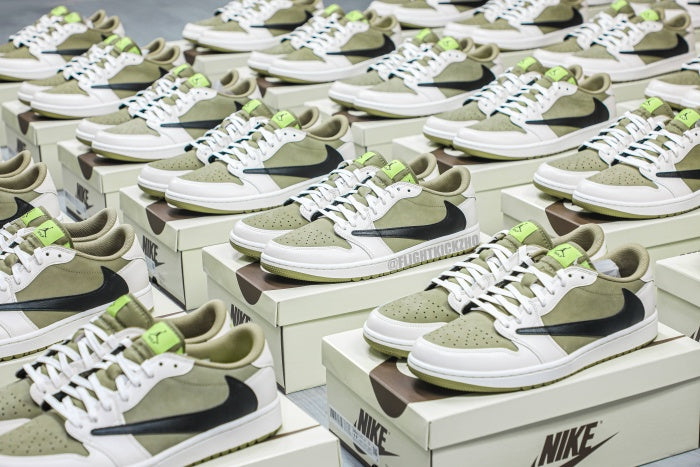 Travis Scott x Air Jordan 1 Low Golf Neutral Olive