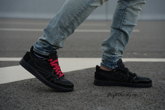 Travis Scott x Nike Air Jordan 1 Low OG “Black/Phantom”