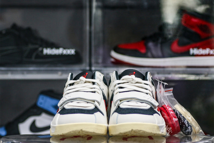 Travis Scott x Air Jordan Jumpman Jack University Red