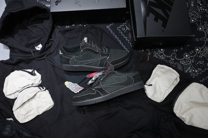 Travis Scott x Nike Air Jordan 1 Low OG “Black/Phantom”