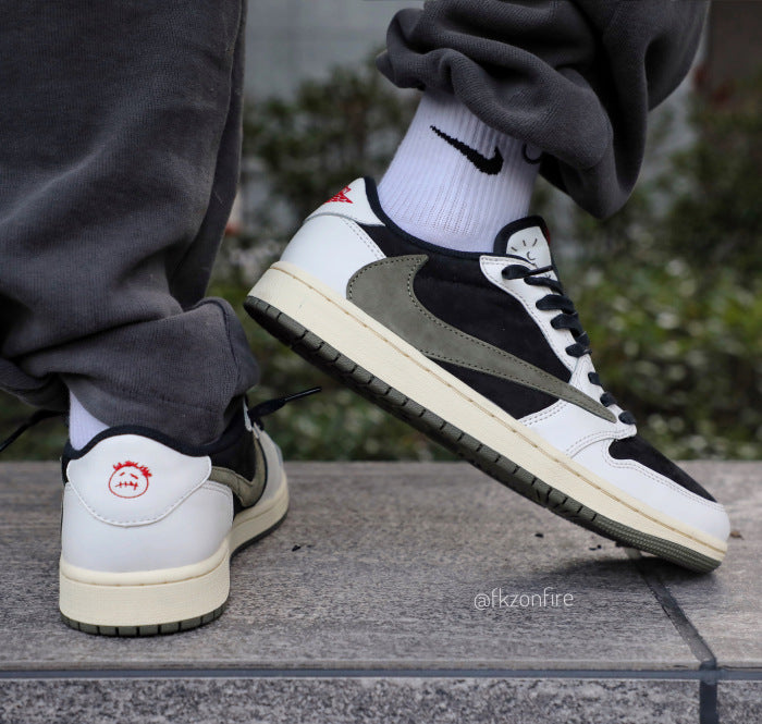 Travis Scott x Air Jordan 1 Low OG SP WMNS Olive