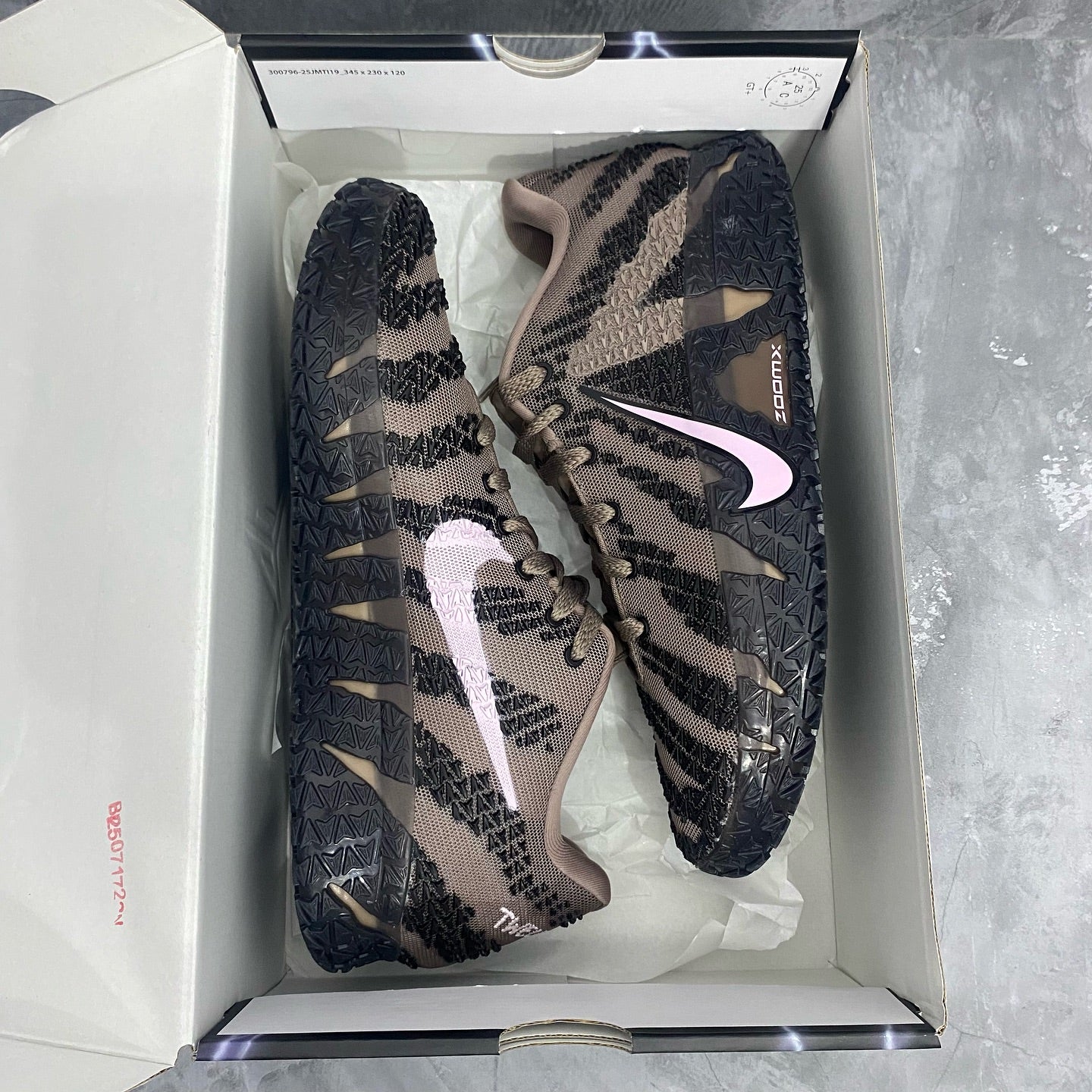 Nike Ja 3 Showstopper (UA)