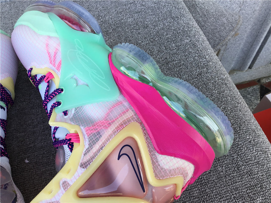 Nike LeBron 19 Valentines Day (UA)