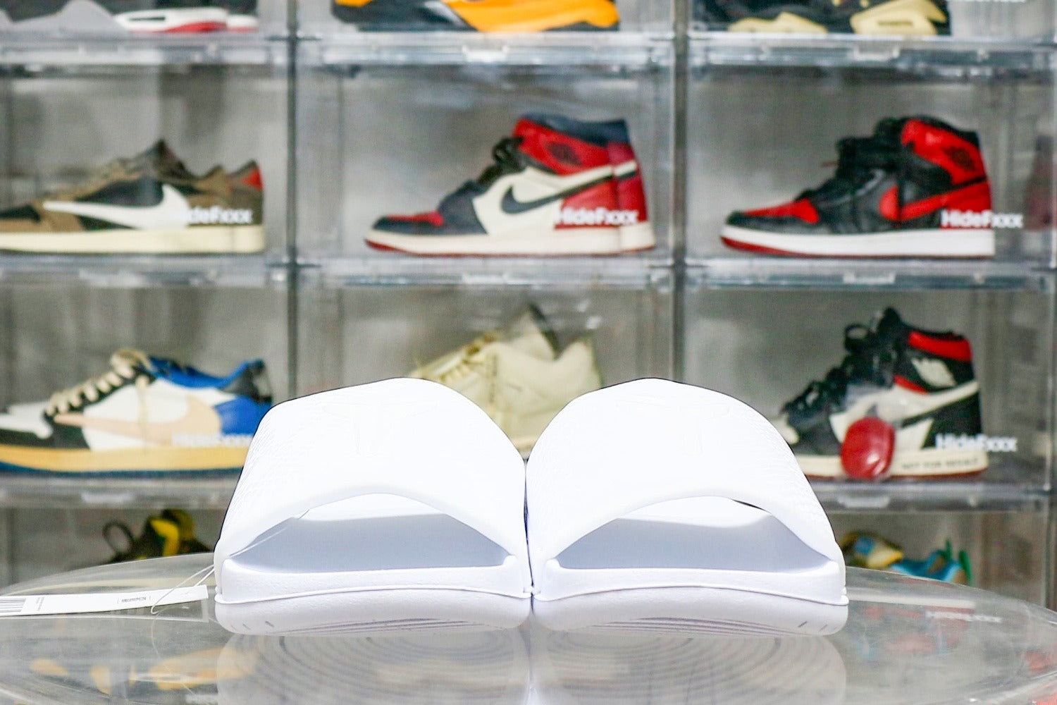 Chinelo Nike Kobe Offcourt Triple White  (UA)