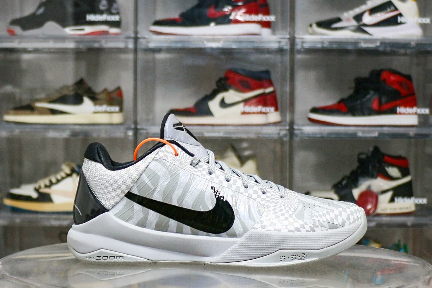 Nike Kobe 5 Protro Zebra PENike Kobe 5 Protro Zebra PE (UA)
