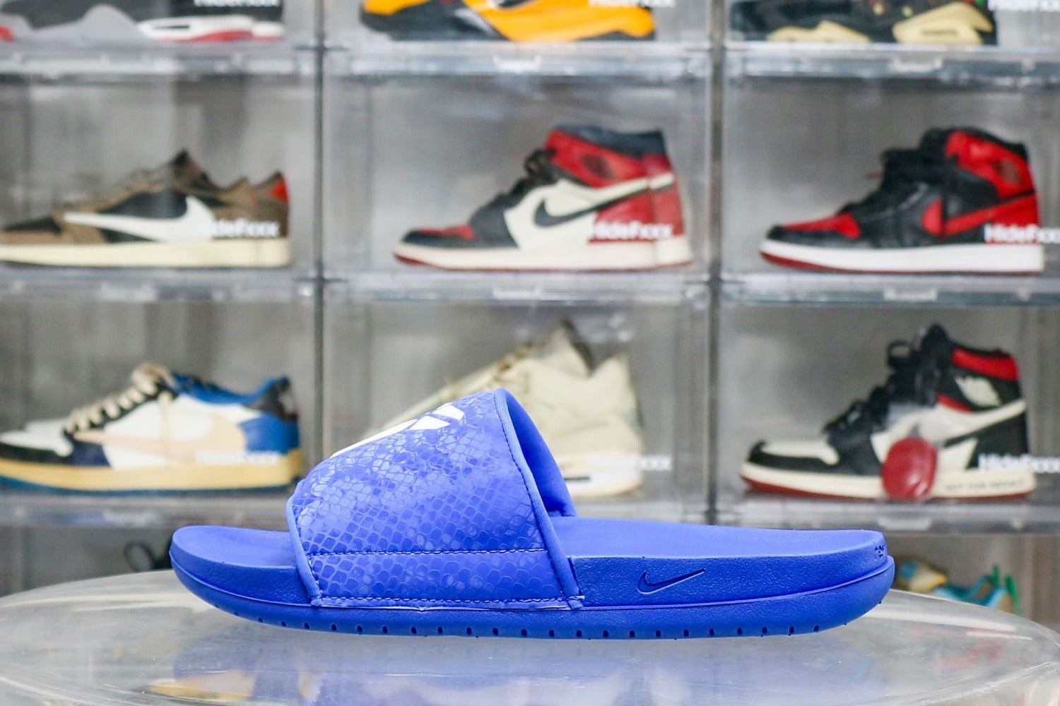 Chinelo Nike Kobe Offcourt Hyper Royal (UA)