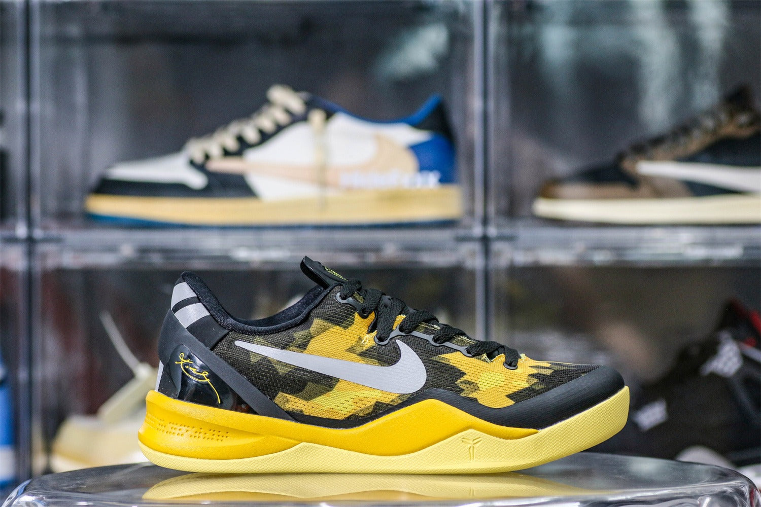Kobe 8 'Sulfur Electric' 2012 (UA)