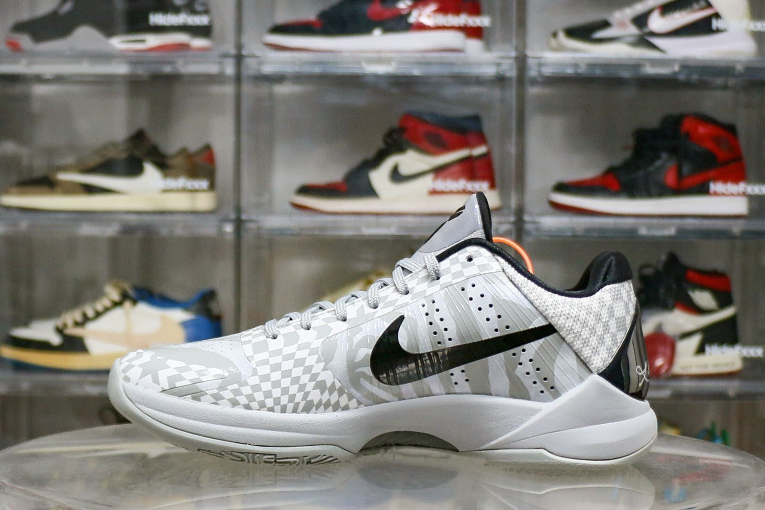 Nike Kobe 5 Protro Zebra PENike Kobe 5 Protro Zebra PE (UA)